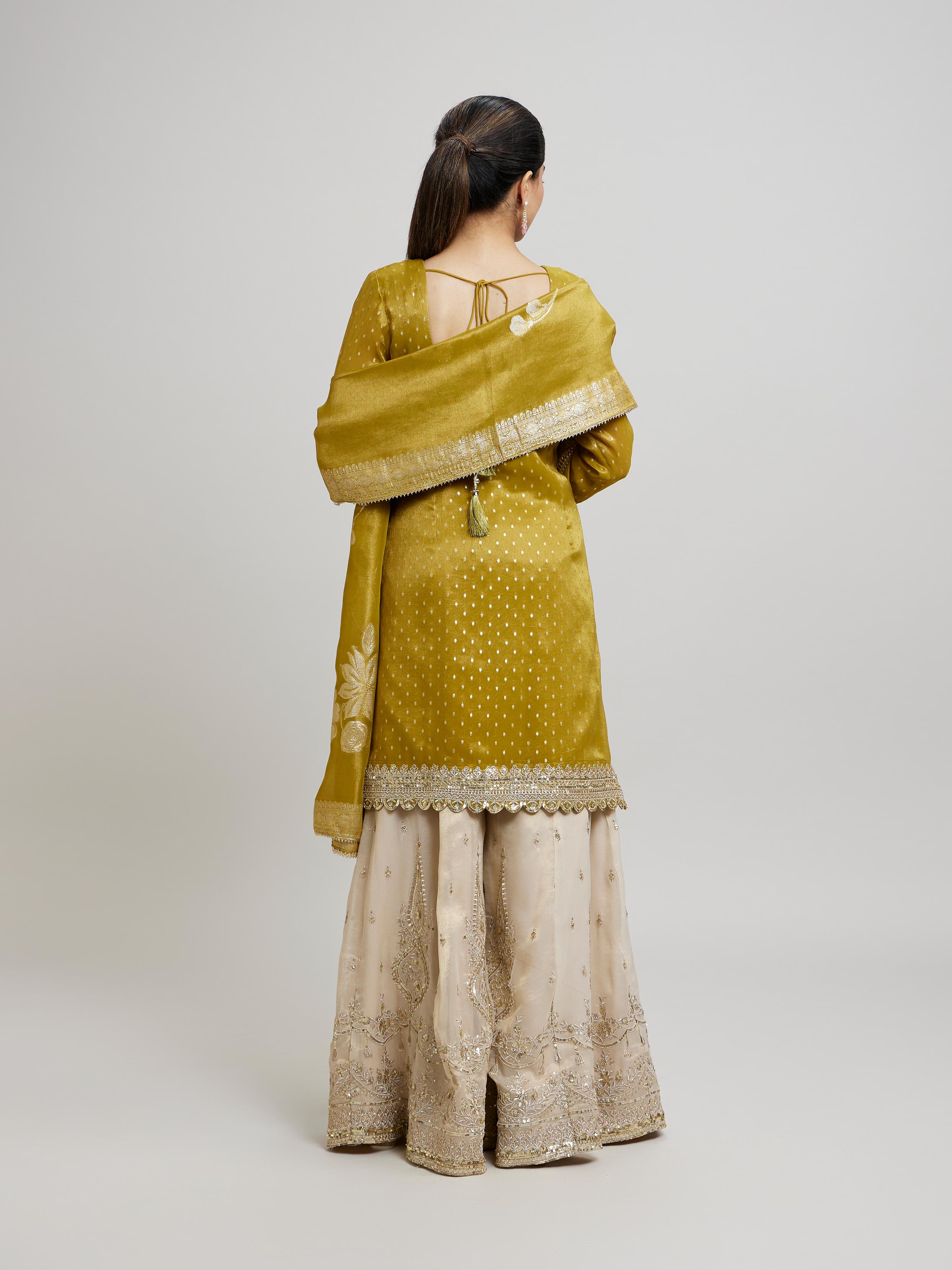 Twamev Women Enchanted Emerald Green Stitched Suit