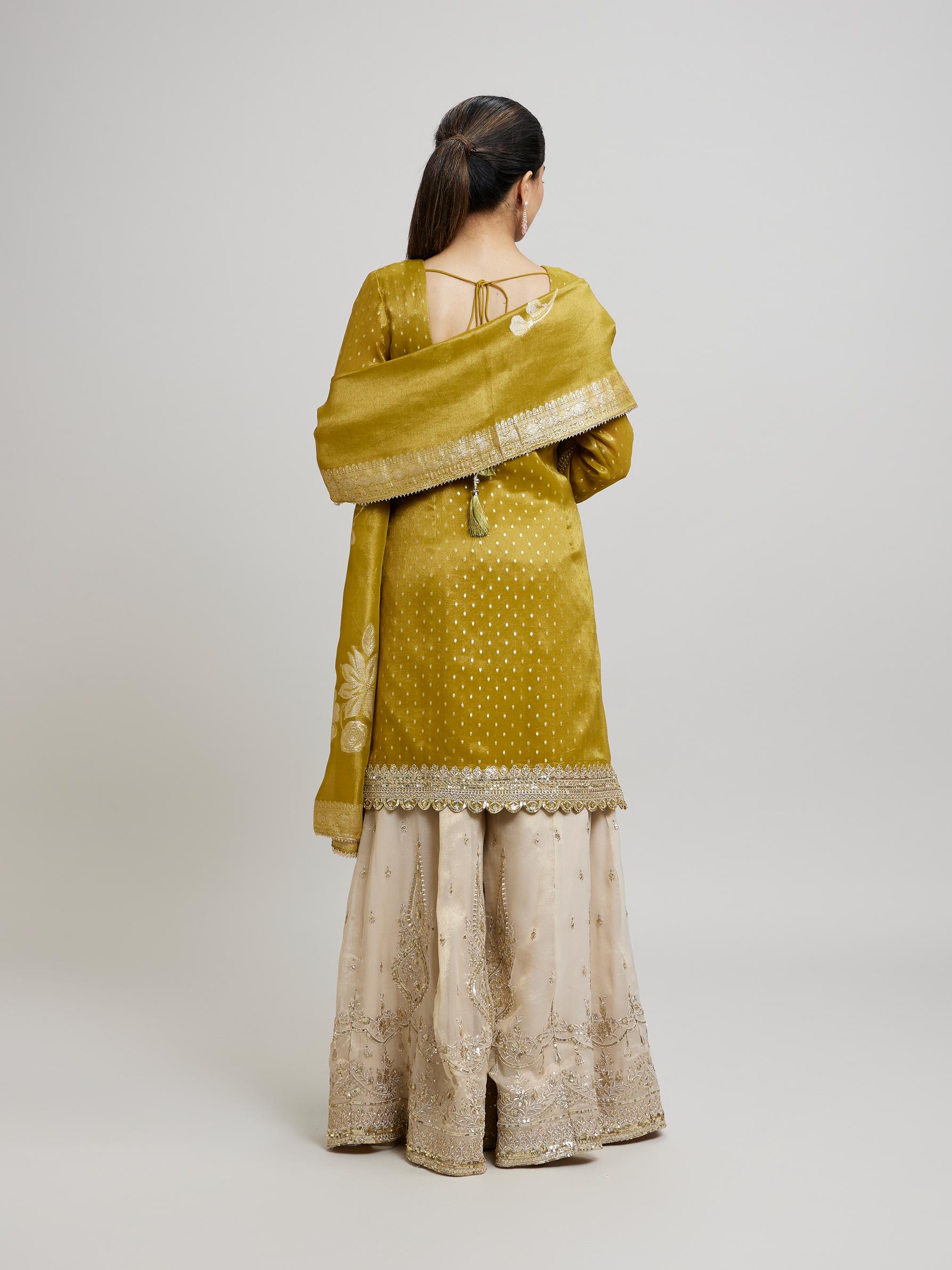 Twamev Women Enchanted Emerald Green Stitched Suit