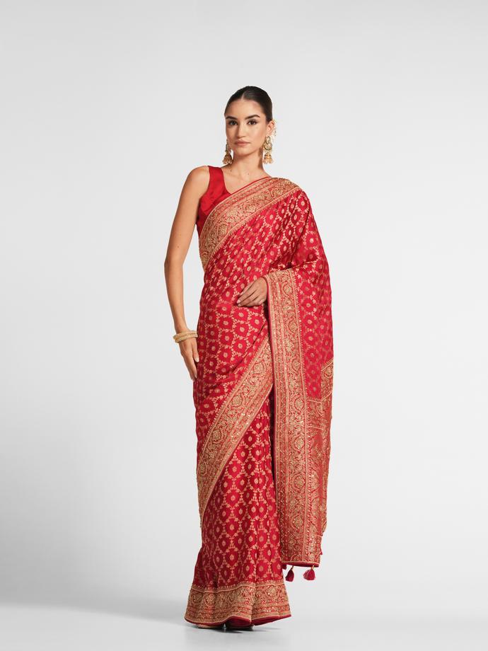 Twamev Women Graceful Rani Wedding Saree