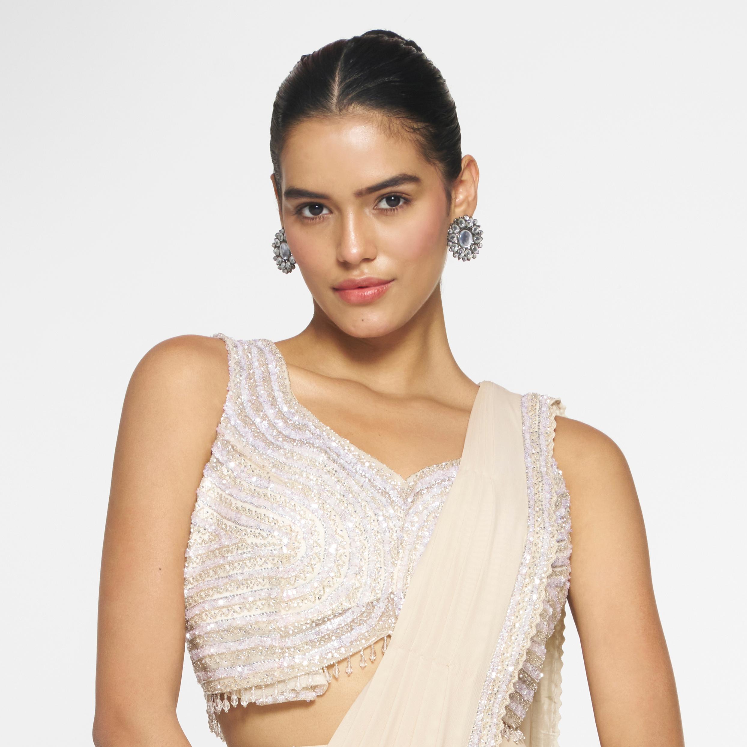 Twamev Women Creamy Elegance Knit Saree