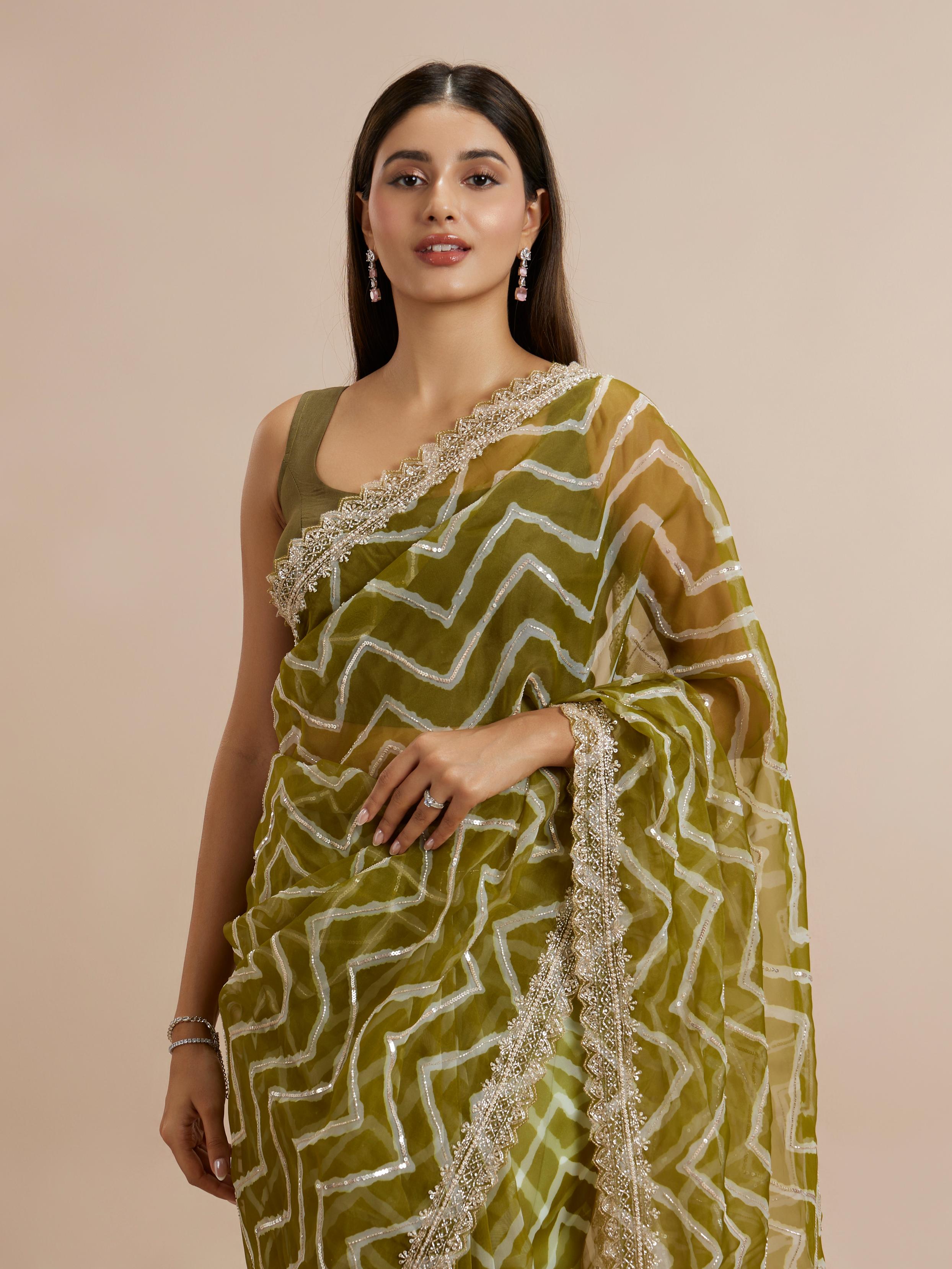 Twamev Women Emerald Organza Charm Saree