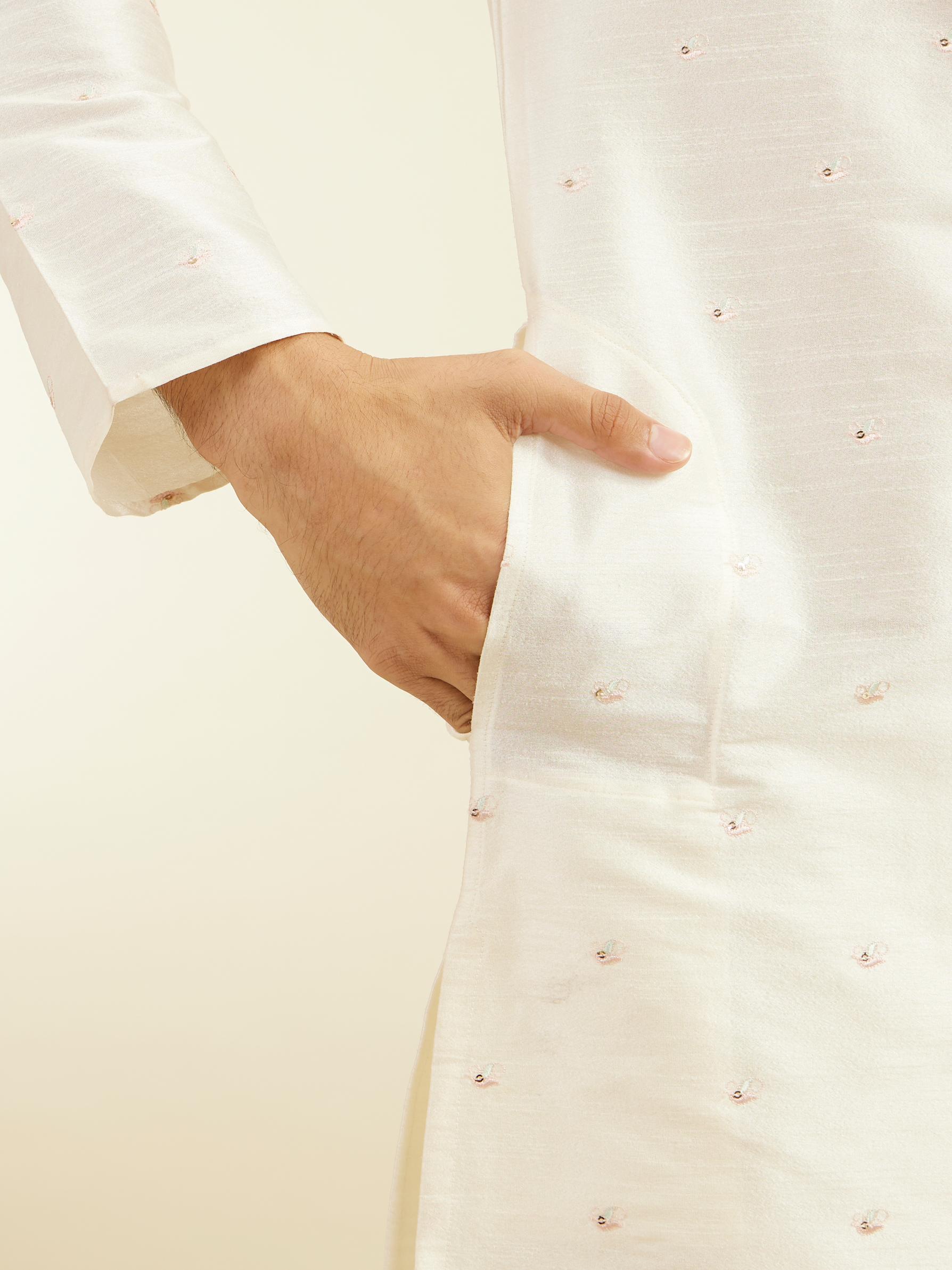 Diwas Men Warm White Sequin Embellished Kurta
