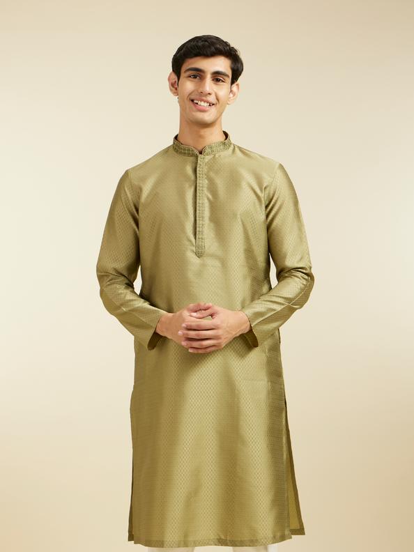 Diwas Men Olive Green Lattice Patterned Kurta with Embroidered Neckline