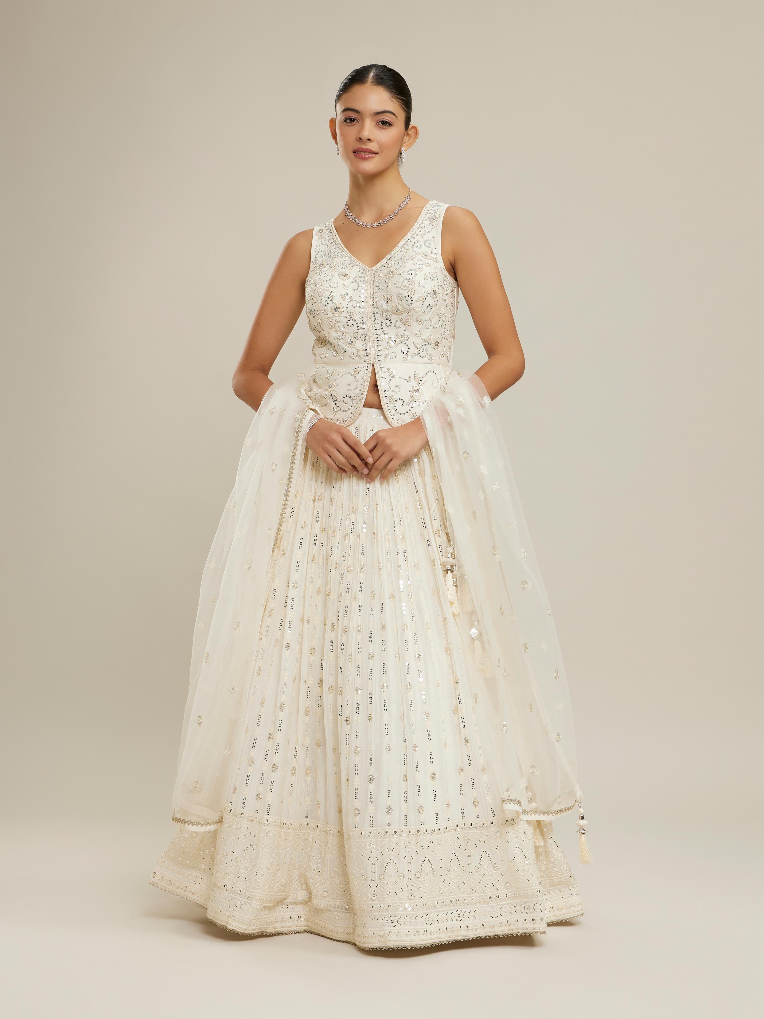 Twamev Women Dazzling Cream Lehenga