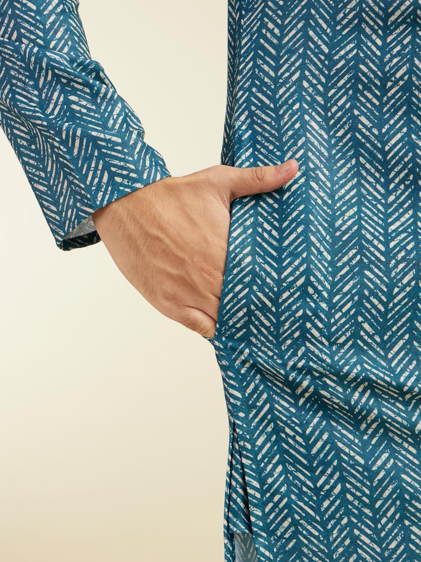 Diwas Men Teal Green Chevron Printed Kurta