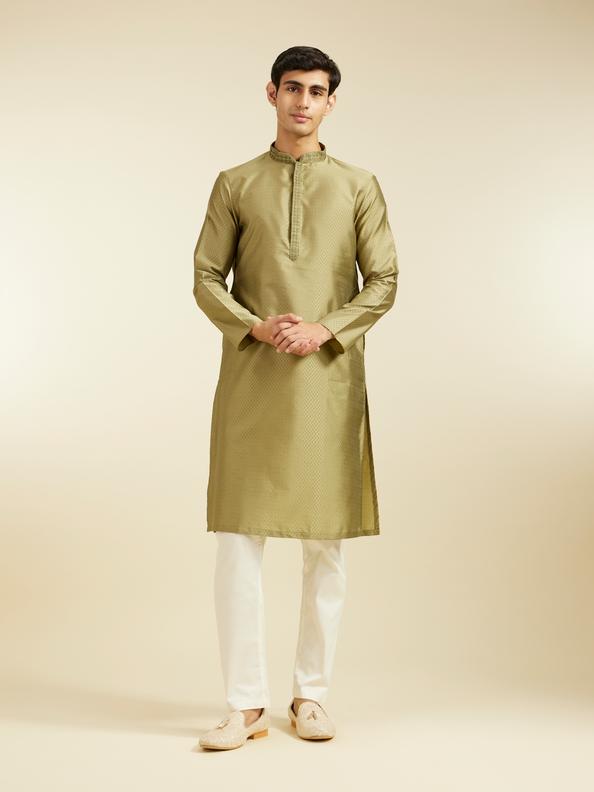 Diwas Men Olive Green Lattice Patterned Kurta with Embroidered Neckline