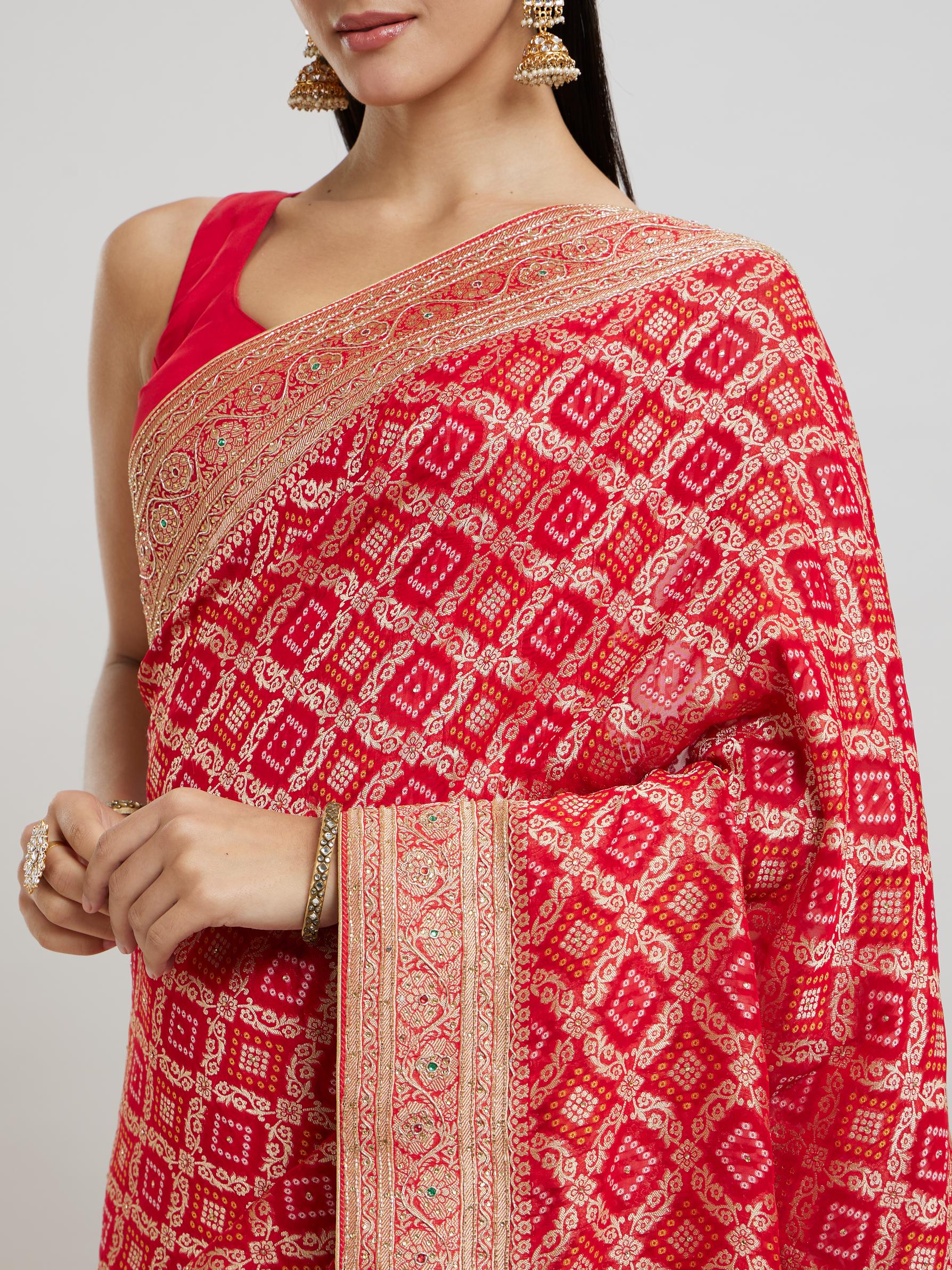 Twamev Women Lustrous Georgette Red Saree