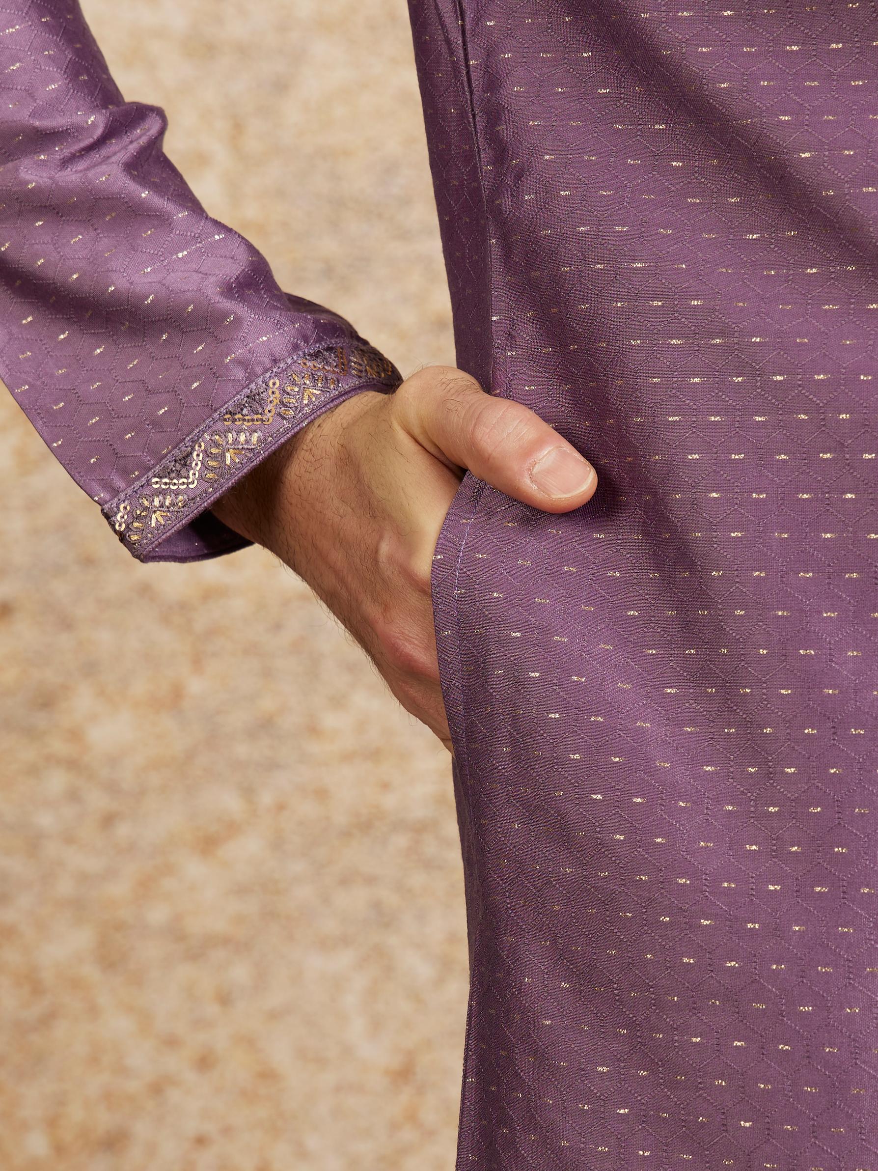 Twamev Men Lilac Embroidered Kurta Pajama