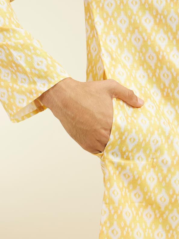 Diwas Men Yellow Iris Ikat Inspired Printed Kurta