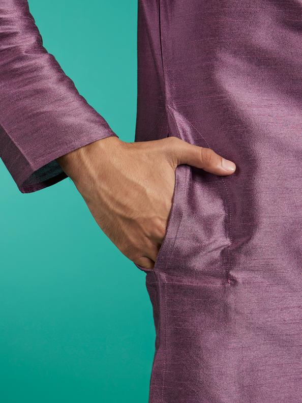 Diwas Men Lilac Shadow Plain Kurta with Embroidered Neckline