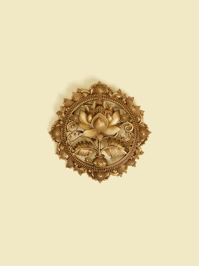 Twamev Men Golden Elegance Brooch