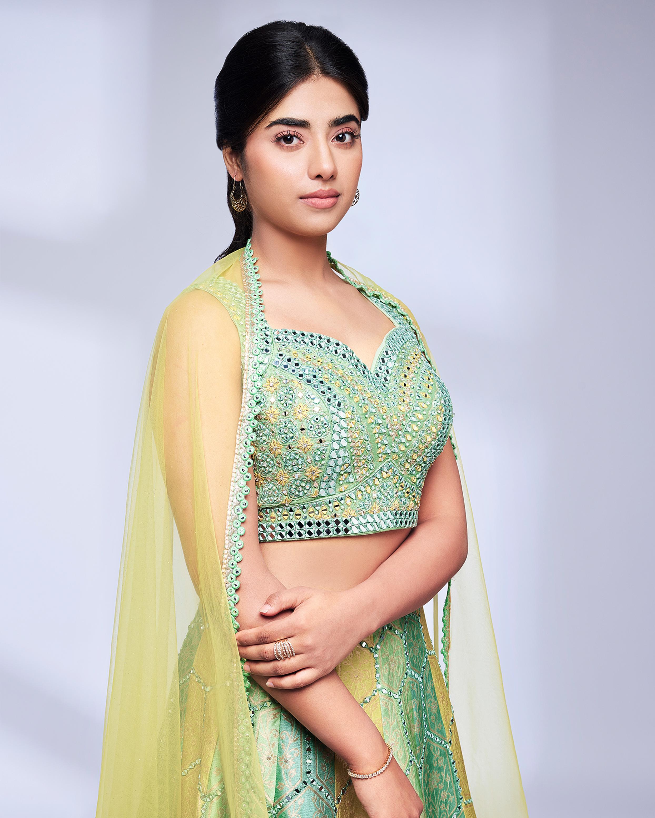 Twamev Women Yellow and Pista Green Bel Buti Hexagon Patterned Skirt Top
