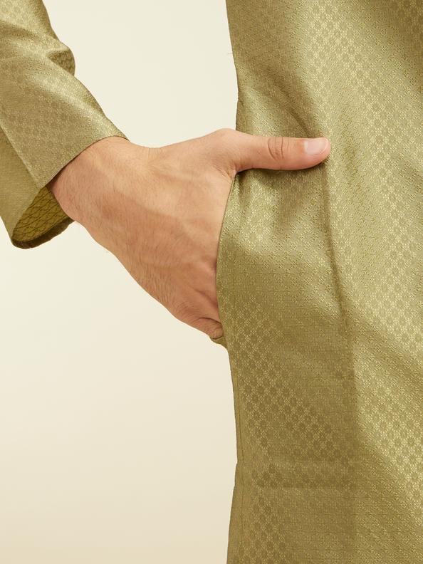 Diwas Men Olive Green Lattice Patterned Kurta with Embroidered Neckline