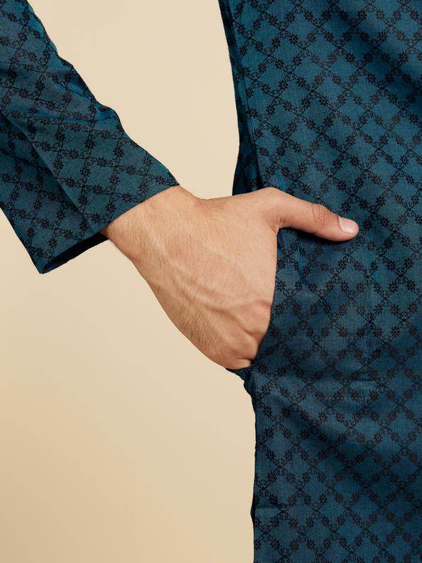 Diwas Men Teal Green Grid Patterned Kurta