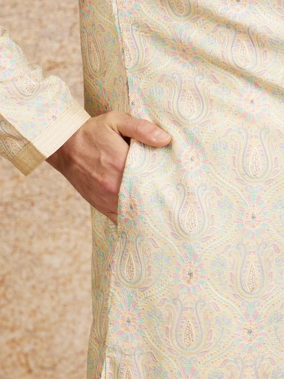 Twamev Men Peach Zari Embroidered Kurta Pajama
