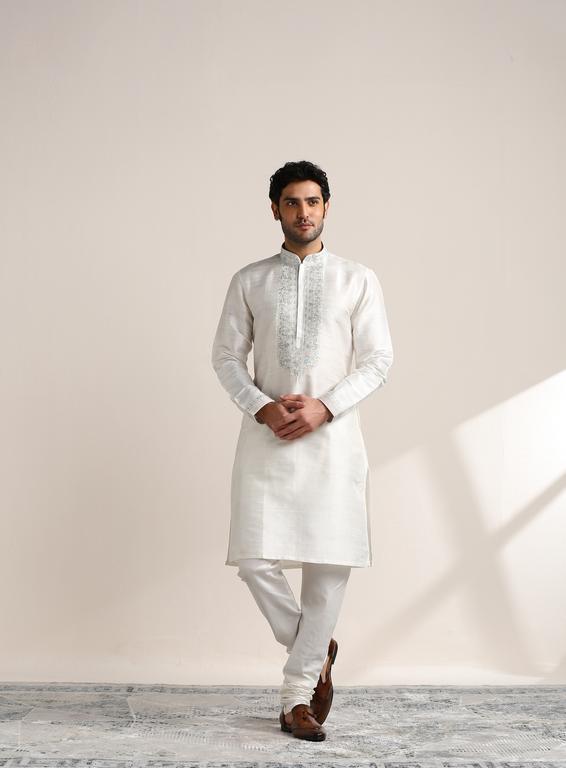 Twamev Men Pure White Embroidered Neck Kurta Set