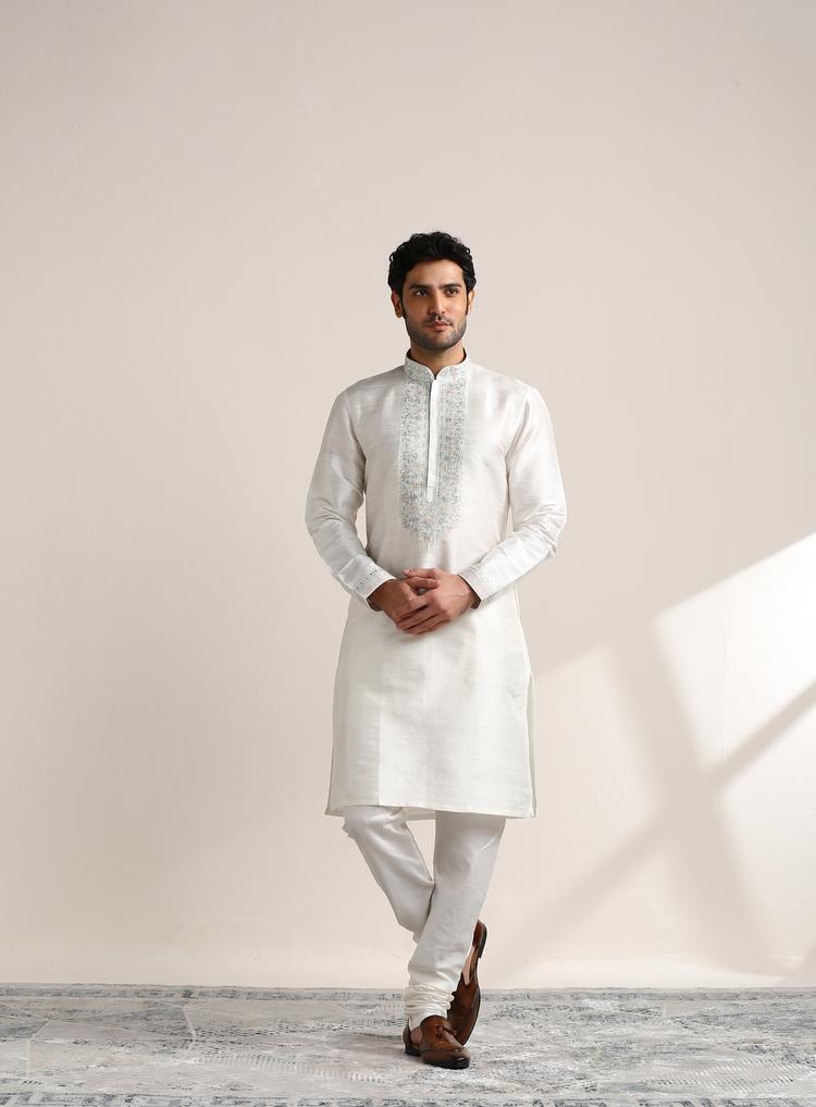 Twamev Men Pure White Embroidered Neck Kurta Set