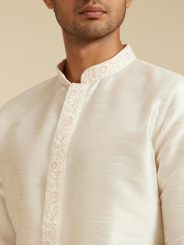 Diwas Men Warm White Self Textured Kurta with Embroidered Placket