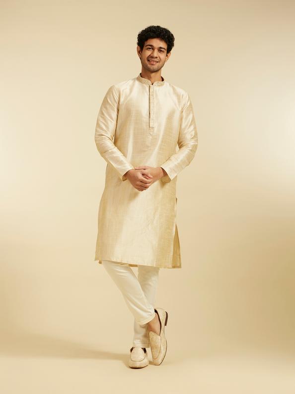 Diwas Men Pista Green Self Textured Kurta with Embroidered Placket