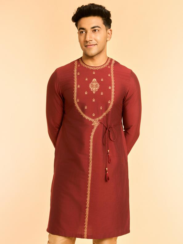 Diwas Men Dazzling Maroon Kurta
