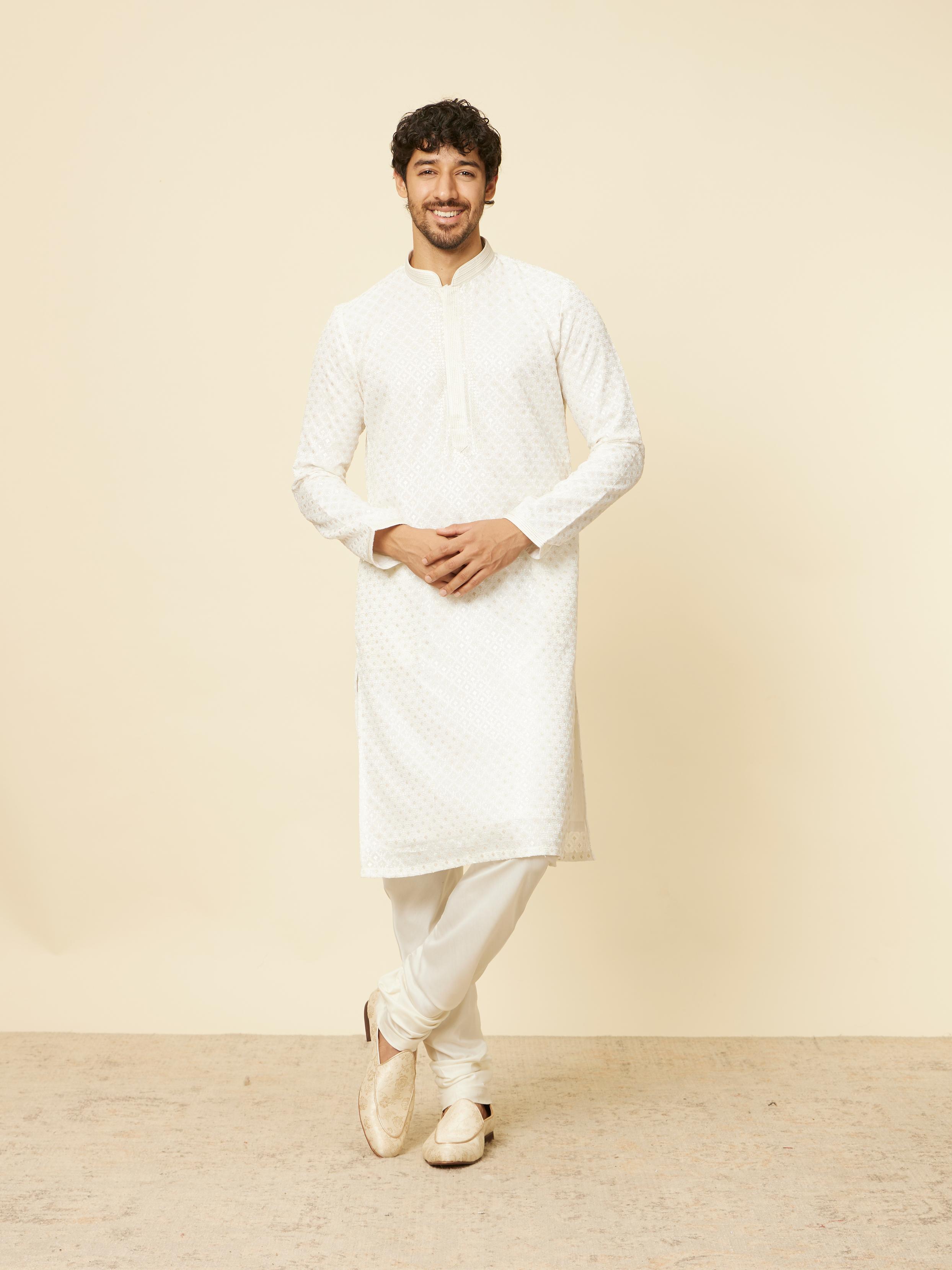 Twamev Men Cream Pink Embroidered Kurta Set