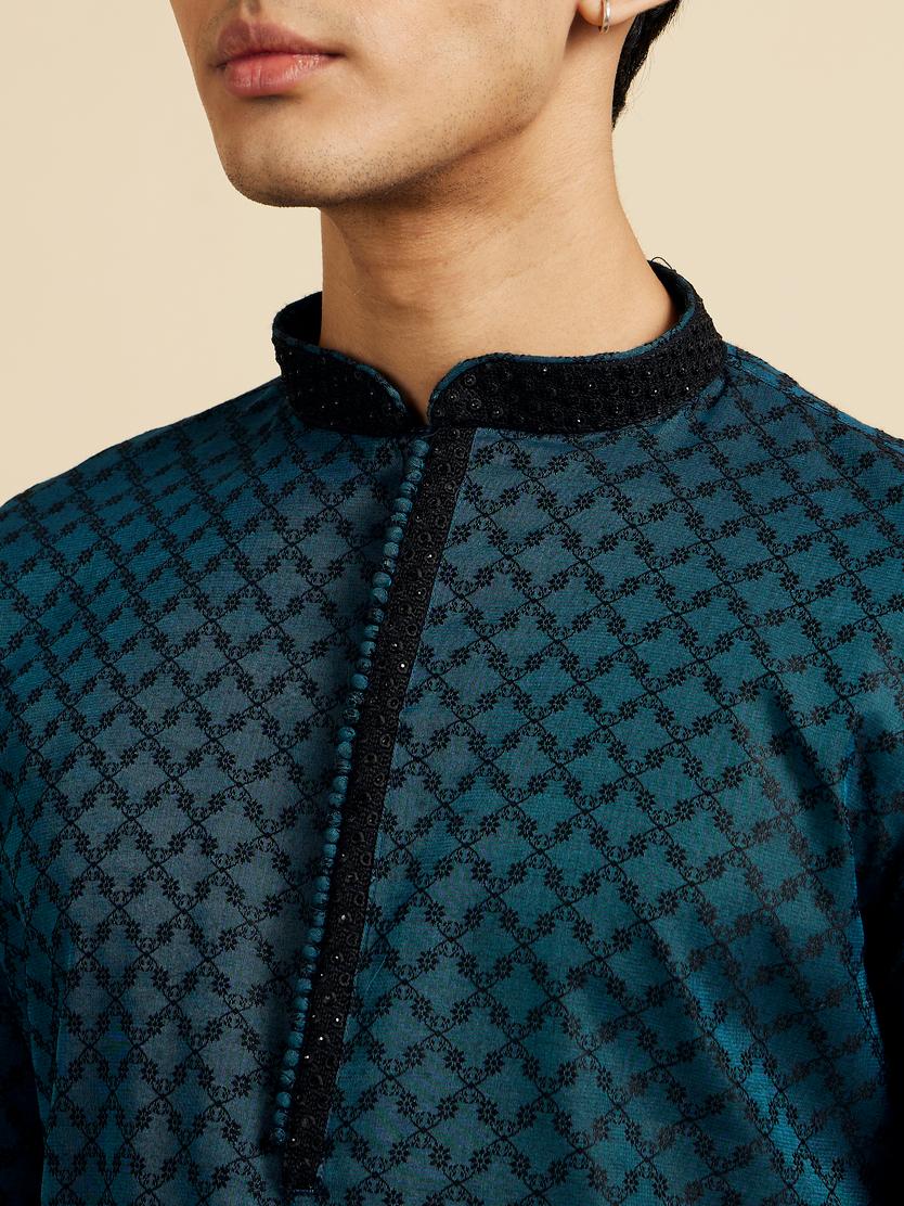 Diwas Men Teal Green Grid Patterned Kurta