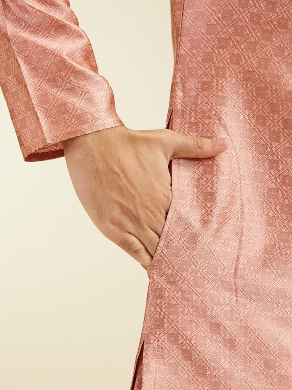 Diwas Men Peach Blossom Lattice Patterned Kurta