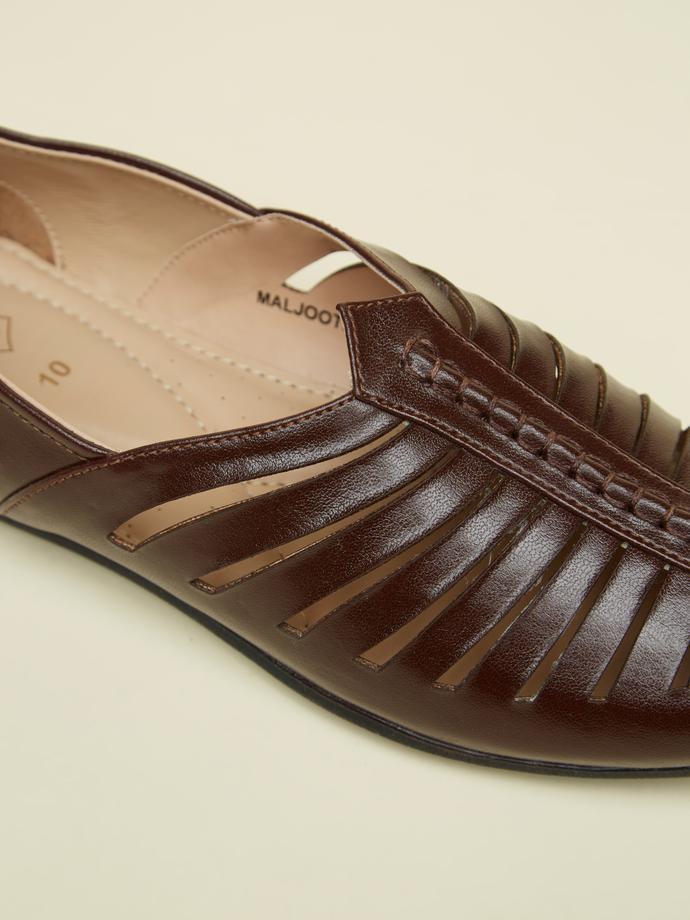 Twamev Men Brown Classic Juti